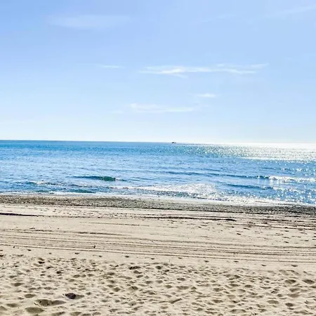 In Spain Near Golden Sands Apartment Torremolinos