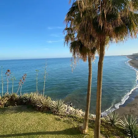 In Spain Near Golden Sands Apartment Torremolinos